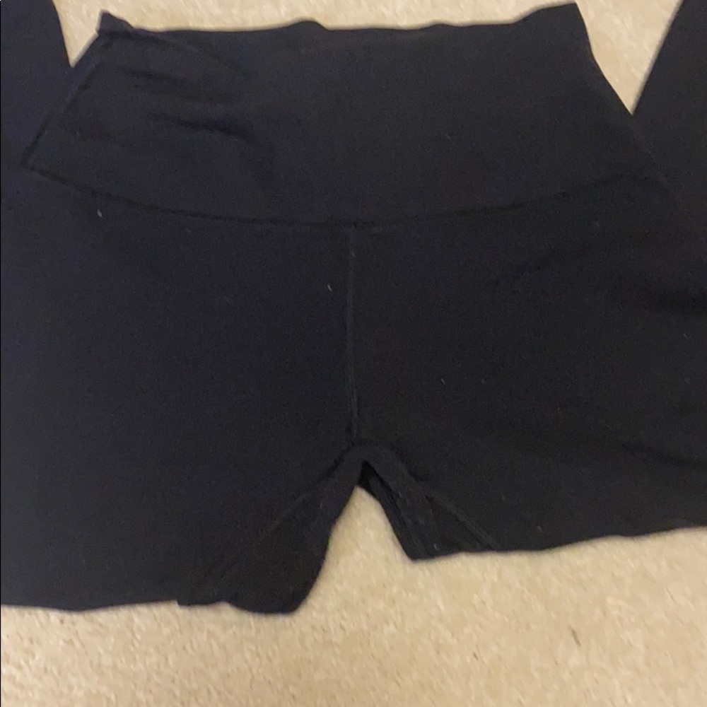 Lululemon align crops